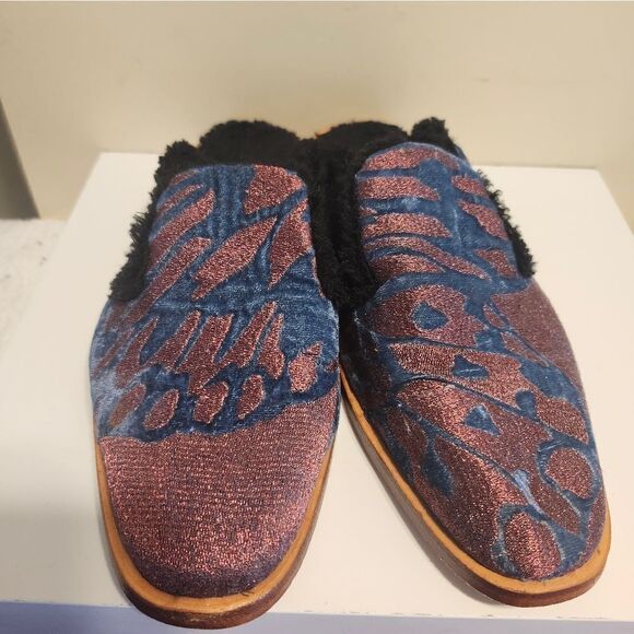 Free People Velvet Brocade Tapestry Fur-Lined Mules Sz.8/38 $98 Worn Once! - Picture 4 of 6